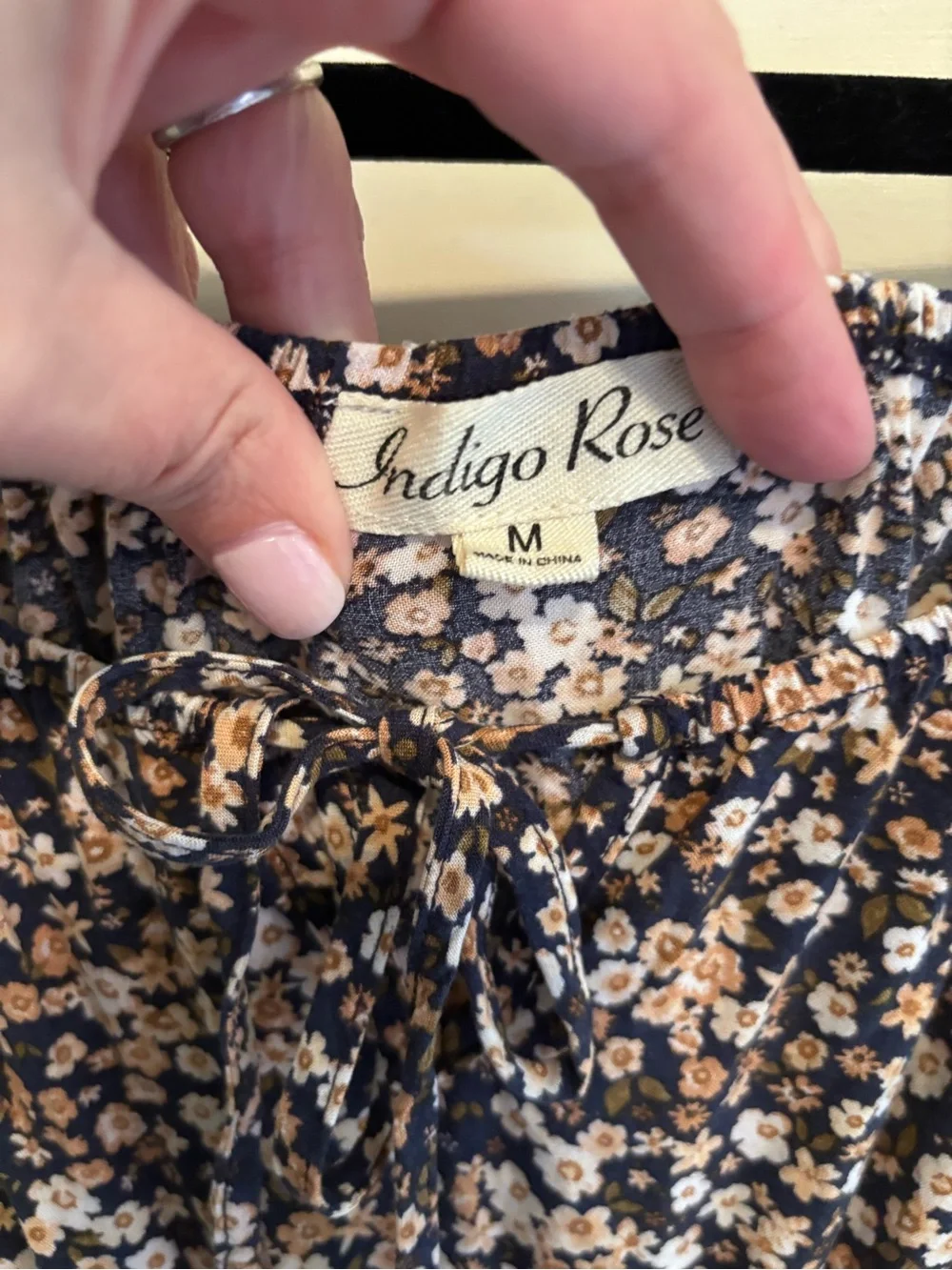 Indigo Rose Boho Chic Smocked Floral Midi Dress in Navy Blue - Picture 4 of 5
